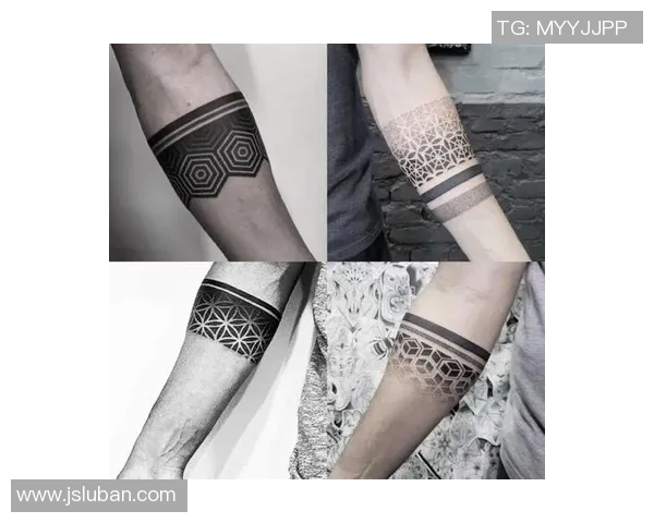 足球明星纹身图腾图片展示与解析让你领略运动与艺术的完美结合